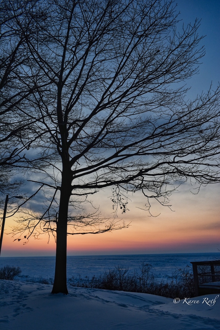 Lakefront Lodge - park - Lake Erie - Lake Metroparks - Photo by Karen Roth
